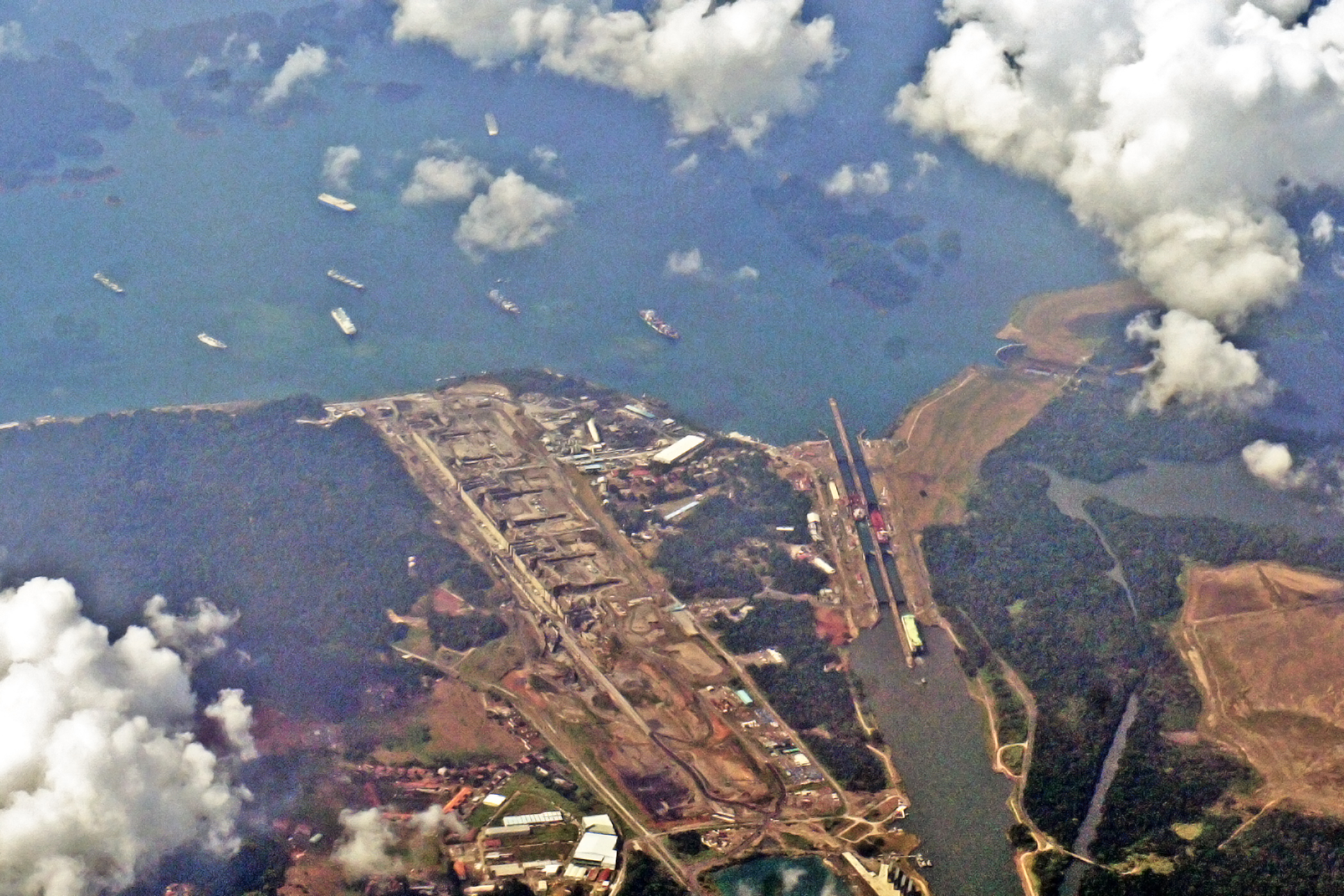 巴拿马运河 Gatun 船闸