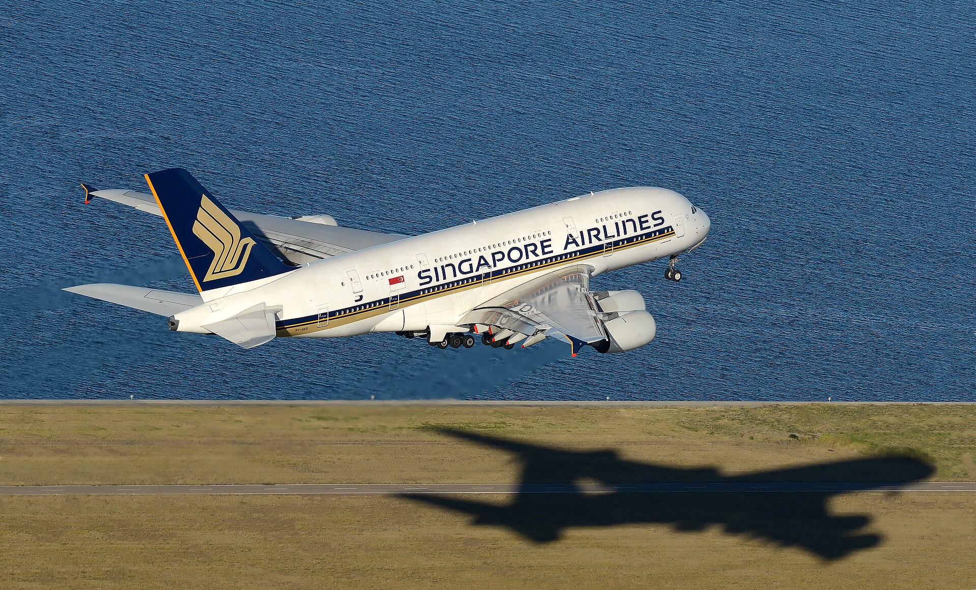 新加坡航空 Airbus A380 起飞离场